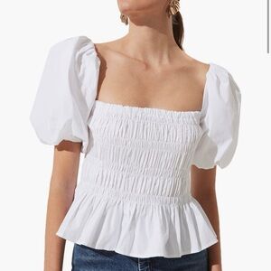 Astr the label white bubble sleeved smocked top size medium EUC